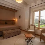 Le Mont Cigale - D'hotes Et Restaurant Bed & Breakfast 3*