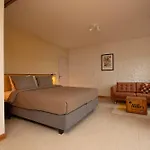 Bed & Breakfast Le Mont Cigale - D'hotes Et Restaurant 3*