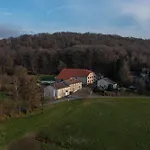 Le Mont Cigale - D'hotes Et Restaurant Bed & Breakfast 3*