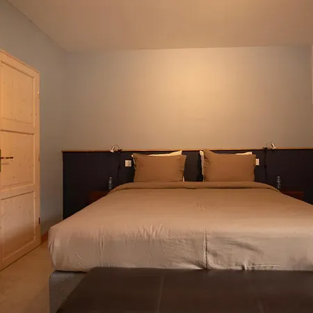 Le Mont Cigale - D'hotes Et Restaurant Bed & Breakfast