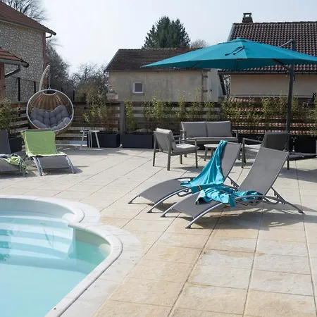 Bed & Breakfast Le Mont Cigale - D'hotes Et Restaurant Vauquois